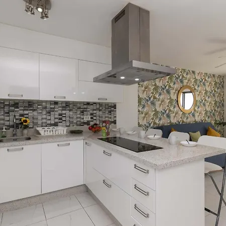 Castle Harbour 34 - One Bed Los Cristianos (Tenerife)