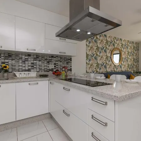 Apartment Castle Harbour 34 - One Bed