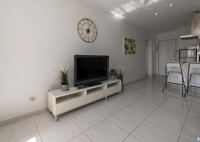 Castle Harbour 34 - One Bed * Los Cristianos (Tenerife)