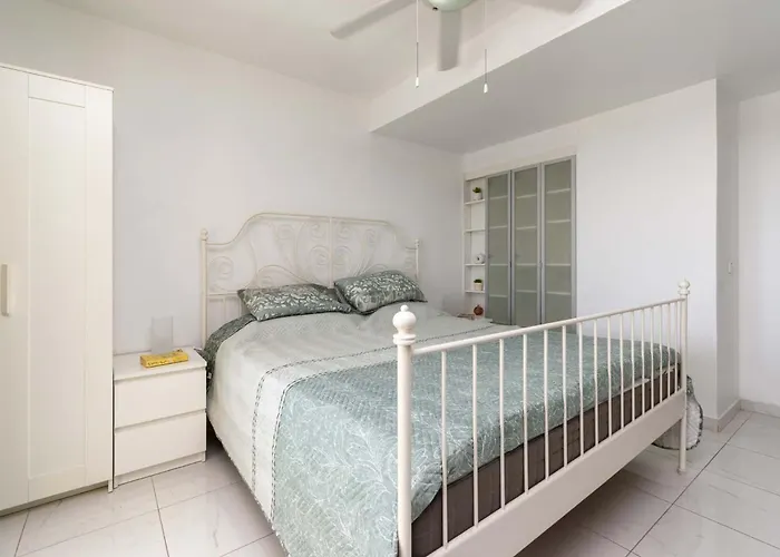 Castle Harbour 34 - One Bed *