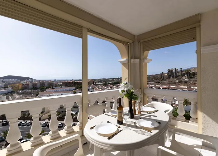 Castle Harbour 34 - One Bed * Los Cristianos (Tenerife)