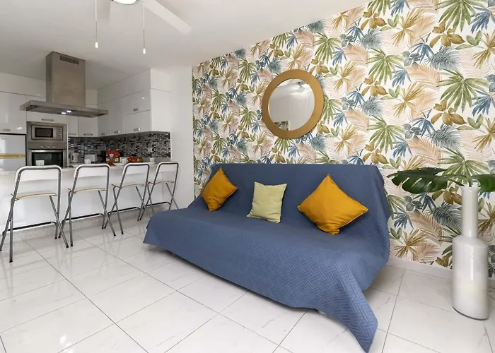 Castle Harbour 34 - One Bed * Los Cristianos (Tenerife)