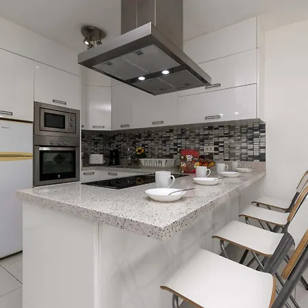 Castle Harbour 34 - One Bed * Los Cristianos (Tenerife)